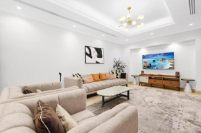 FIRST CLASS VILLA The Epitome of Luxury